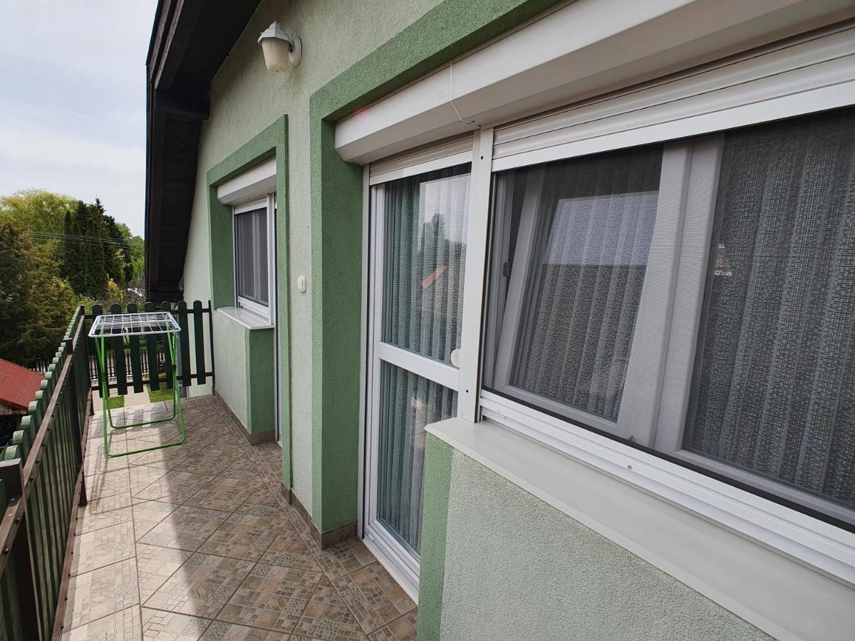 Krisztian Apartmanhaz Vonyarcvashegy Exterior photo